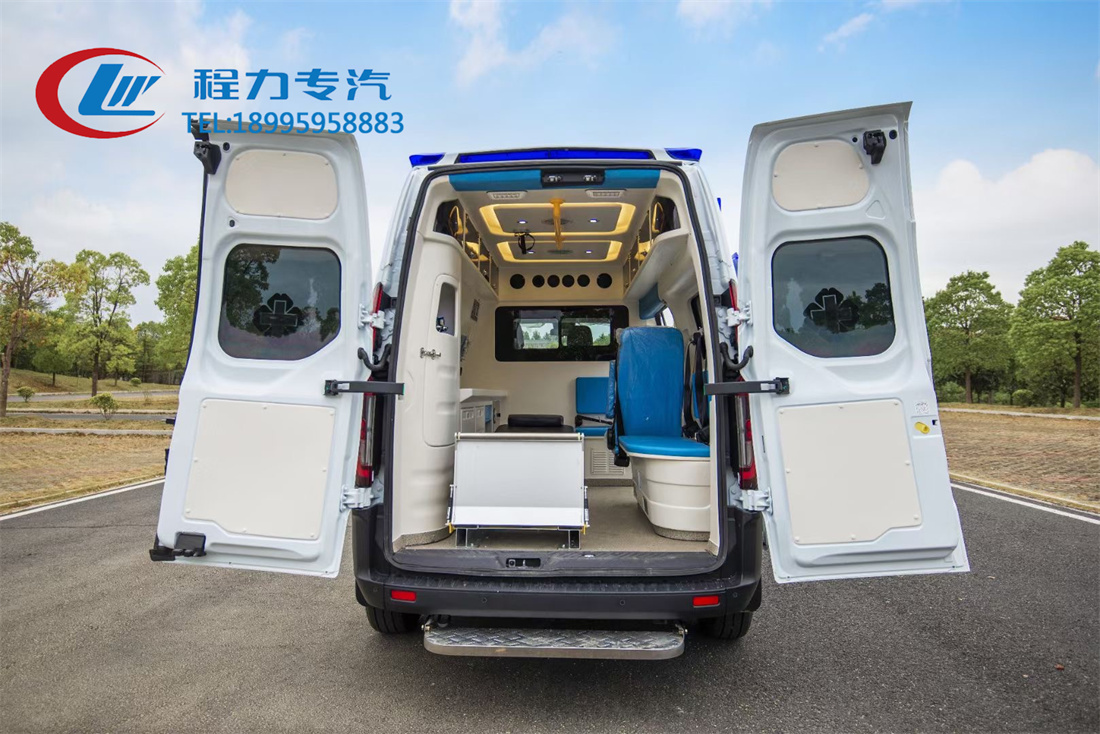 福特新全順自動(dòng)擋救護(hù)車（汽/柴）