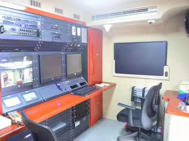 擴(kuò)展倉(cāng)指揮車(chē)